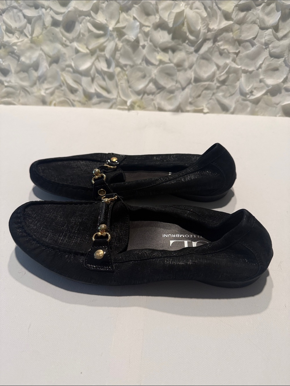 Attilio Giusti Leombruni Black Loafer Flats with Gold Hardware - Picture 2 of 4